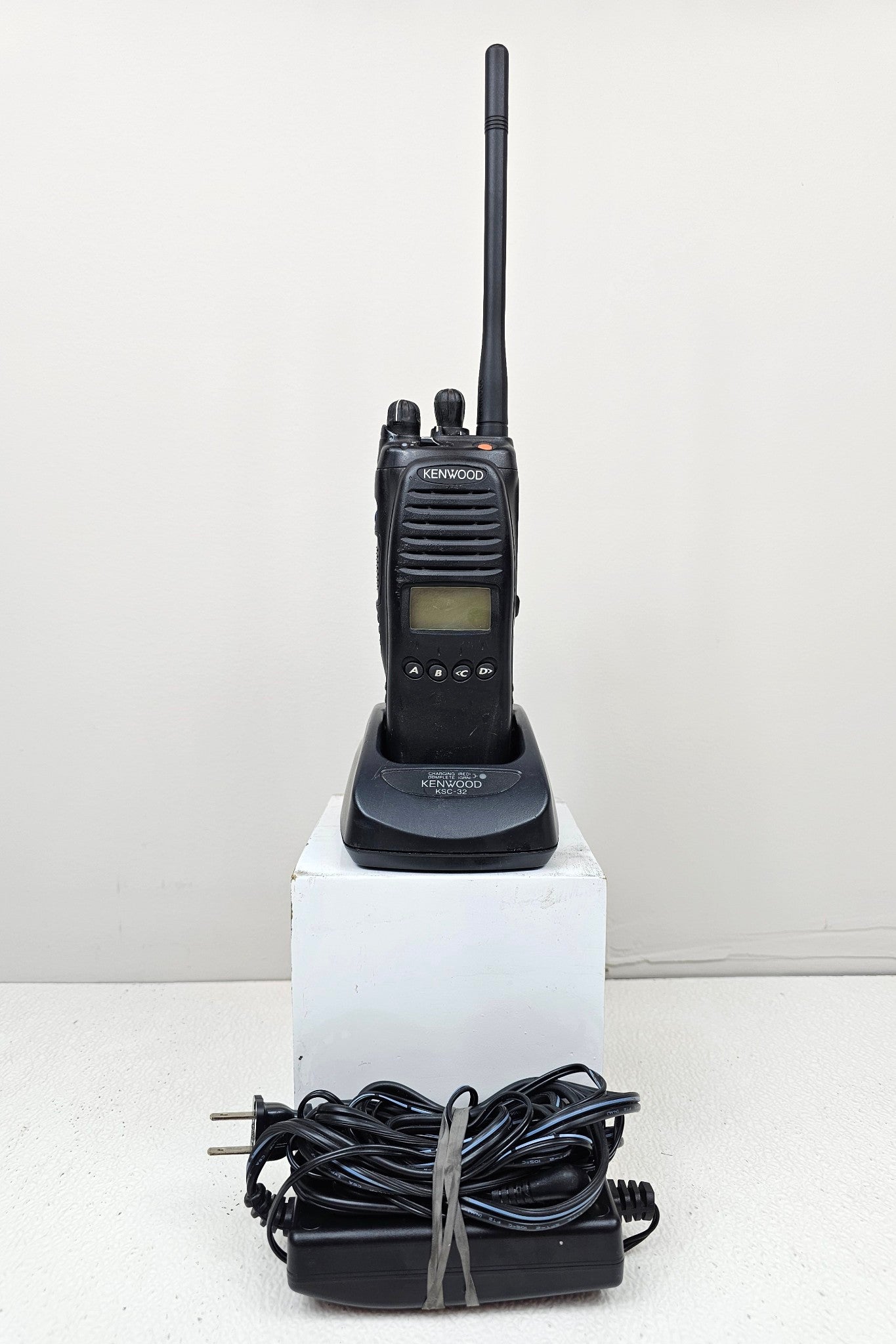 Kenwood TK5210 TK-5210-K2 VHF 136-174 MHz 512 Channel 5 Watt Digital / P25 Conv