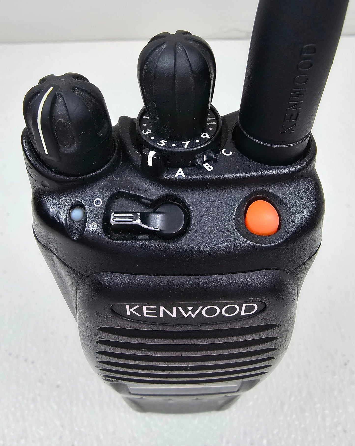 Kenwood TK5210 TK-5210-K2 VHF 136-174 MHz 512 Channel 5 Watt Digital / P25 Conv