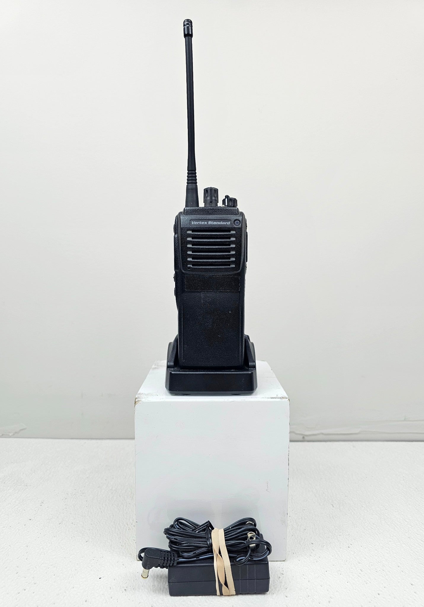 Vertex VX921-G7-5 VX-921-G7-5 UHF 450-512 MHz 48 Channel 5 Watt (Complete Kit)