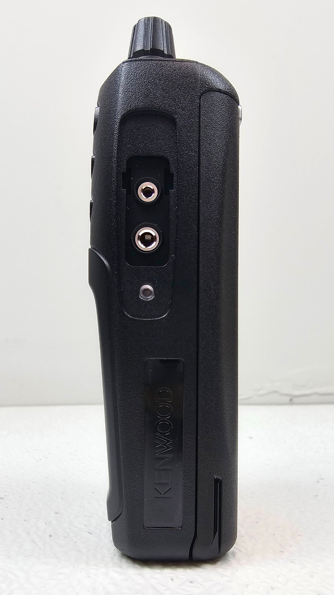 Kenwood NEXEDGE NX1300AUK UHF 450-520 MHz 5 Watt 64 Channel (Analog Only)