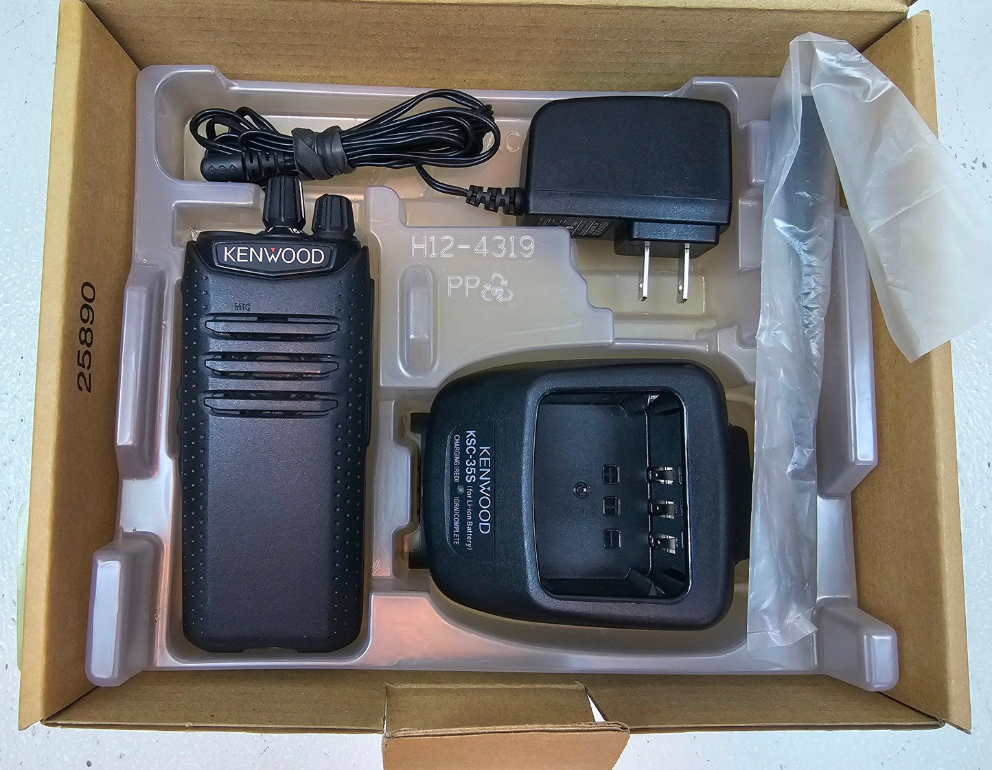 Kenwood TK-D340U-K2 UHF 400-470 MHz 4 Watt 16 Channel (DMR/Analog)