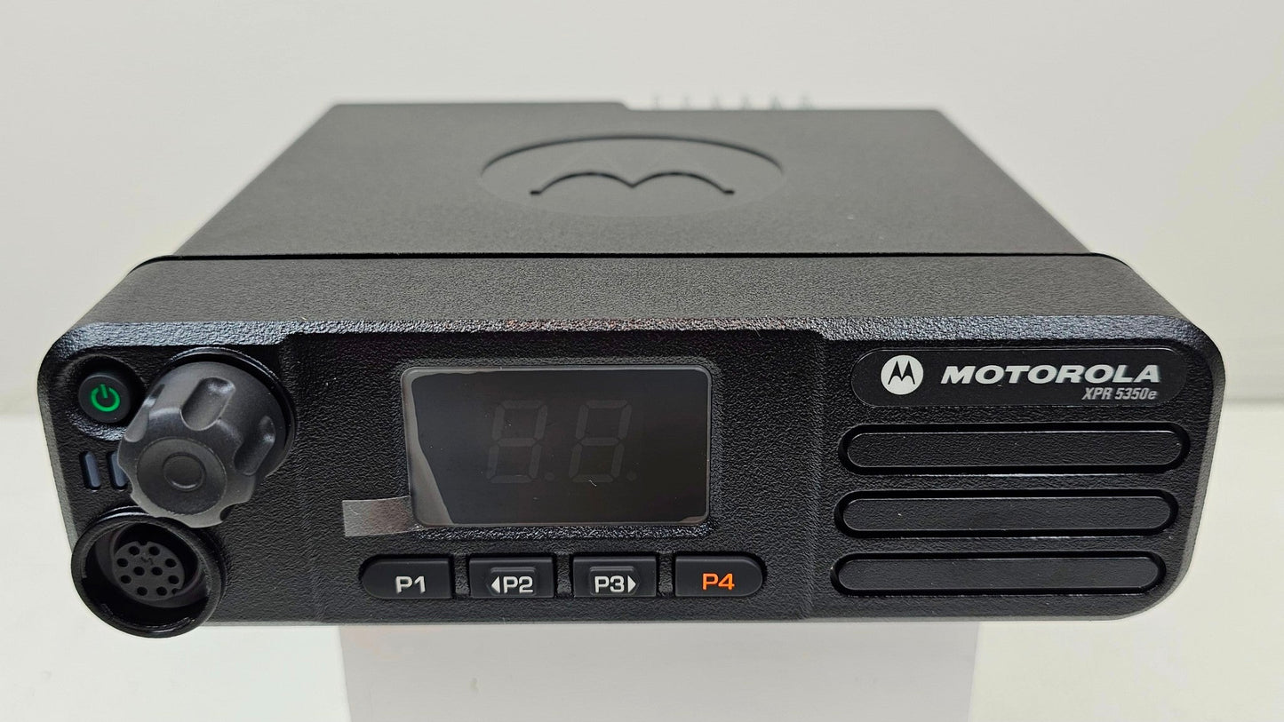 (NEW) Motorola XPR5350e XPR-5350e UHF 450-512 MHz 32 Ch 40W Digital Mobile Radio
