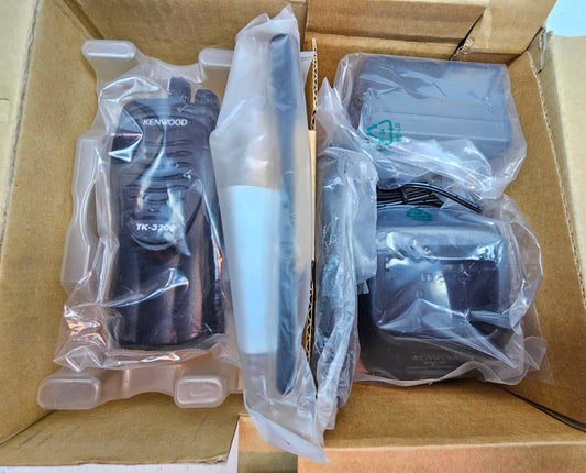 NEW Kenwood TK-3200U8 Radio UHF 450-470 MHz 8 Channel 2 Watt (Complete Kit)