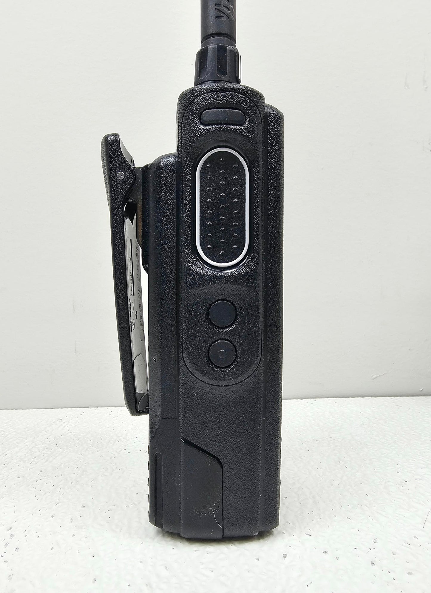 Motorola TRBO XPR7550e XPR 7550e VHF 136-174 MHz 1000 Channel 5W (Enabled Model)