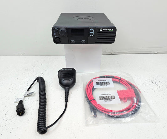 Motorola MotoTRBO XPR4380 806-941 MHz 35 Watt 32 Channel (Complete Kit)