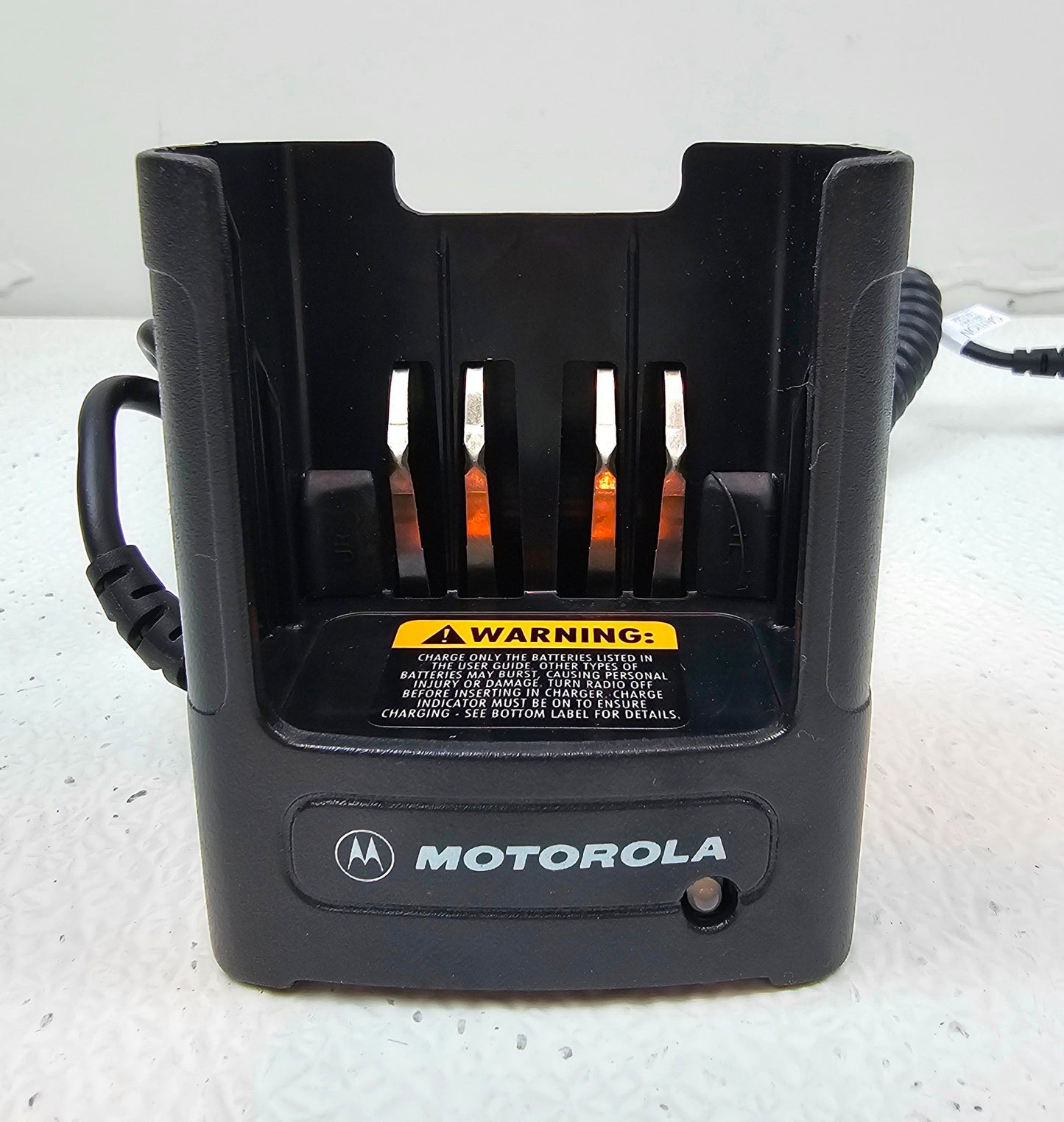 NEW Motorola Vehicle Charger RLN4884B w/Mounting Bracket HT1000 XTS3000 XTS5000
