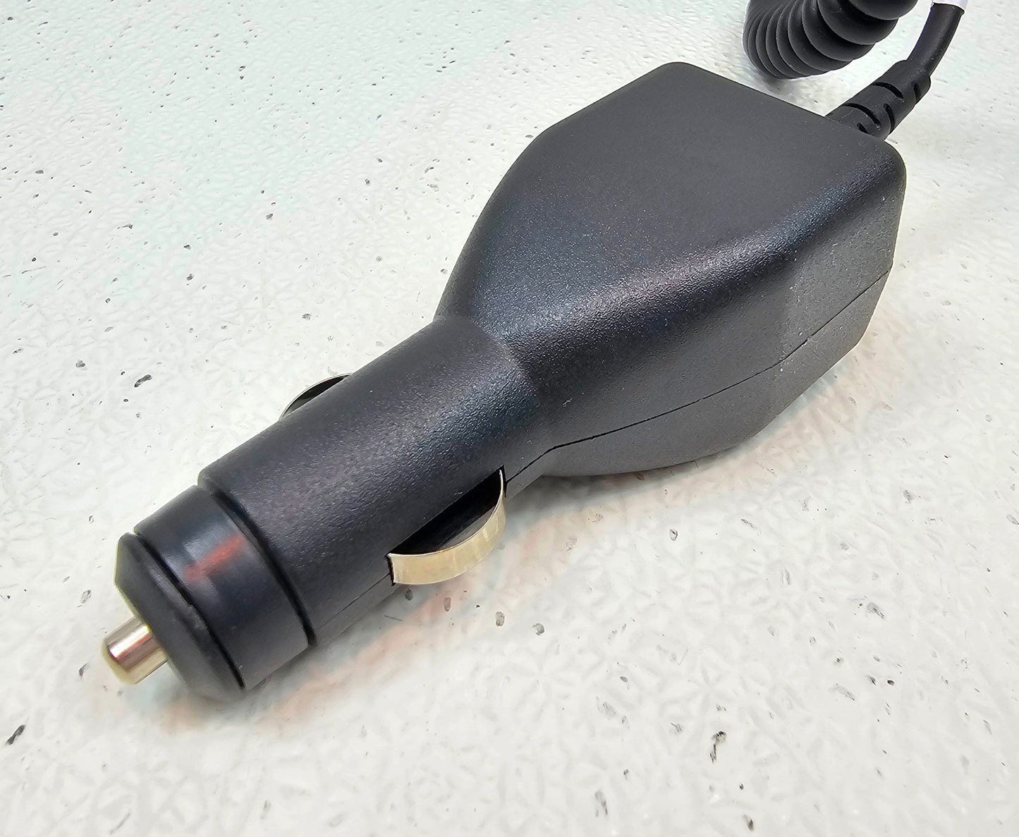NEW Motorola Vehicle Charger RLN4884B w/Mounting Bracket HT1000 XTS3000 XTS5000