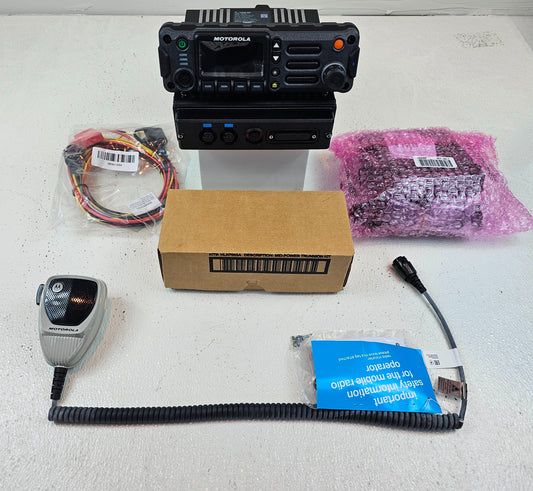 Motorola APX7500 7/800mhz Single Band 35W Motorcycle Kit w/ O2 Control Head