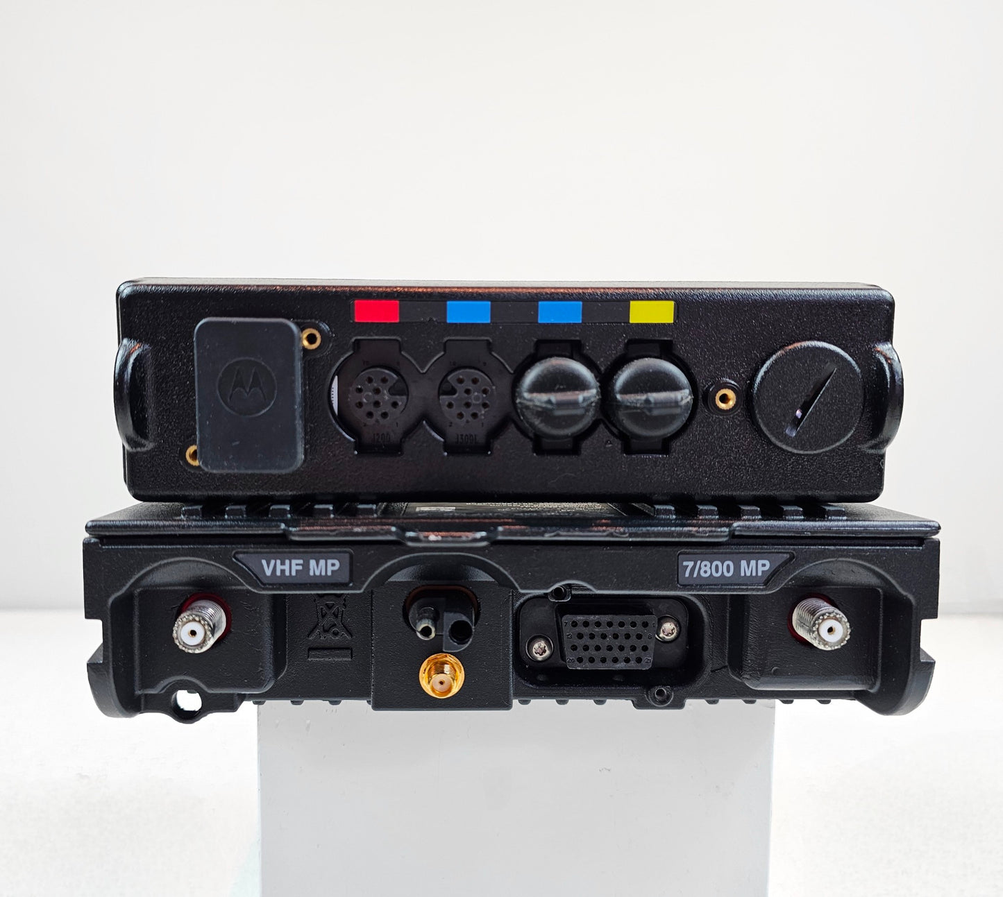 Motorola APX7500 7/800 MHz VHF (M30TSS9PW1AN) Remote Mount Configuration