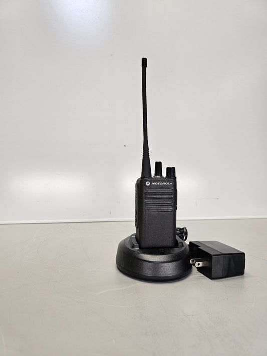 Motorola Portable CP100D VHF 136-174 MHz 16ch 5W Analog