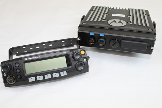 Motorola XTL2500 UHF (450-520MHz) Mobile Radio (40W) - Remote Mount