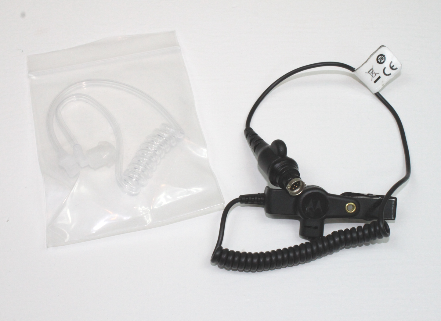 MOTOROLA HMN4104 APX Speaker Mic w/ RLN6424 RX-only earpiece for APX Models