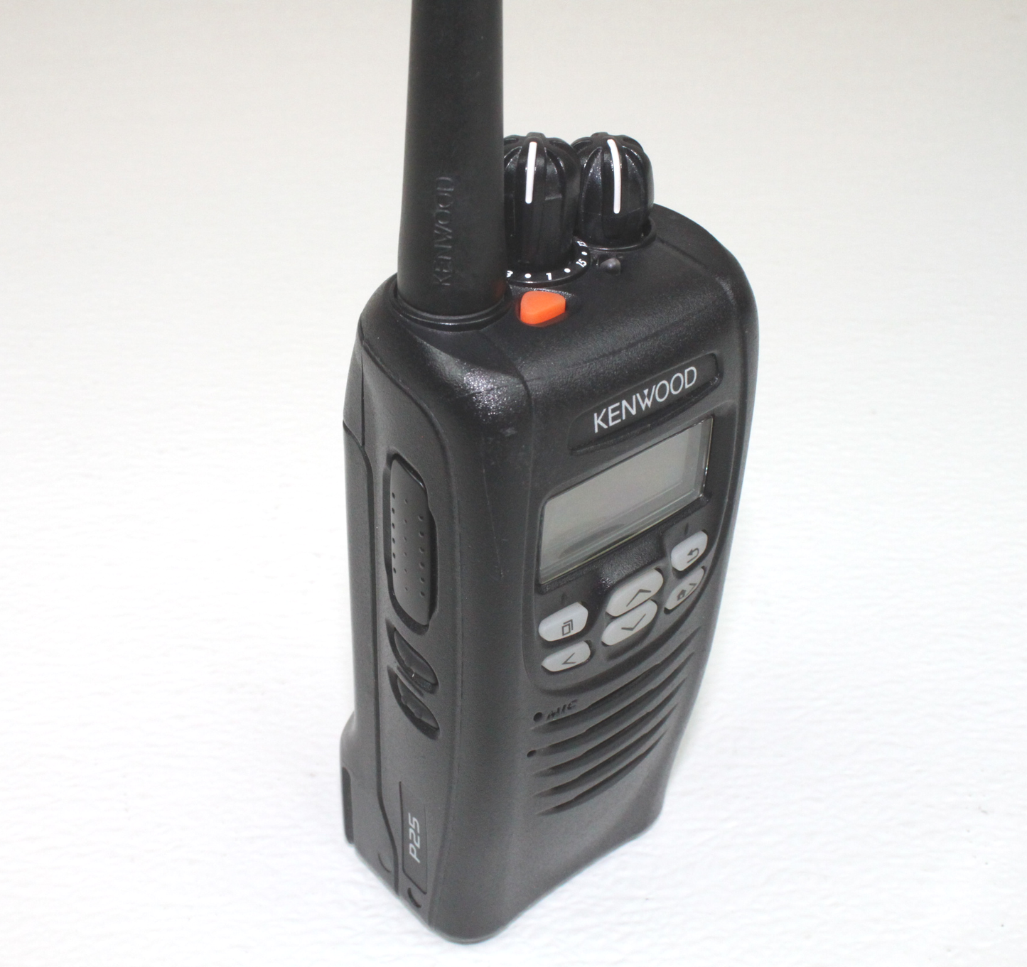 Kenwood TK-5320 K UHF (450-520MHz) Portable Radio P25 Digital