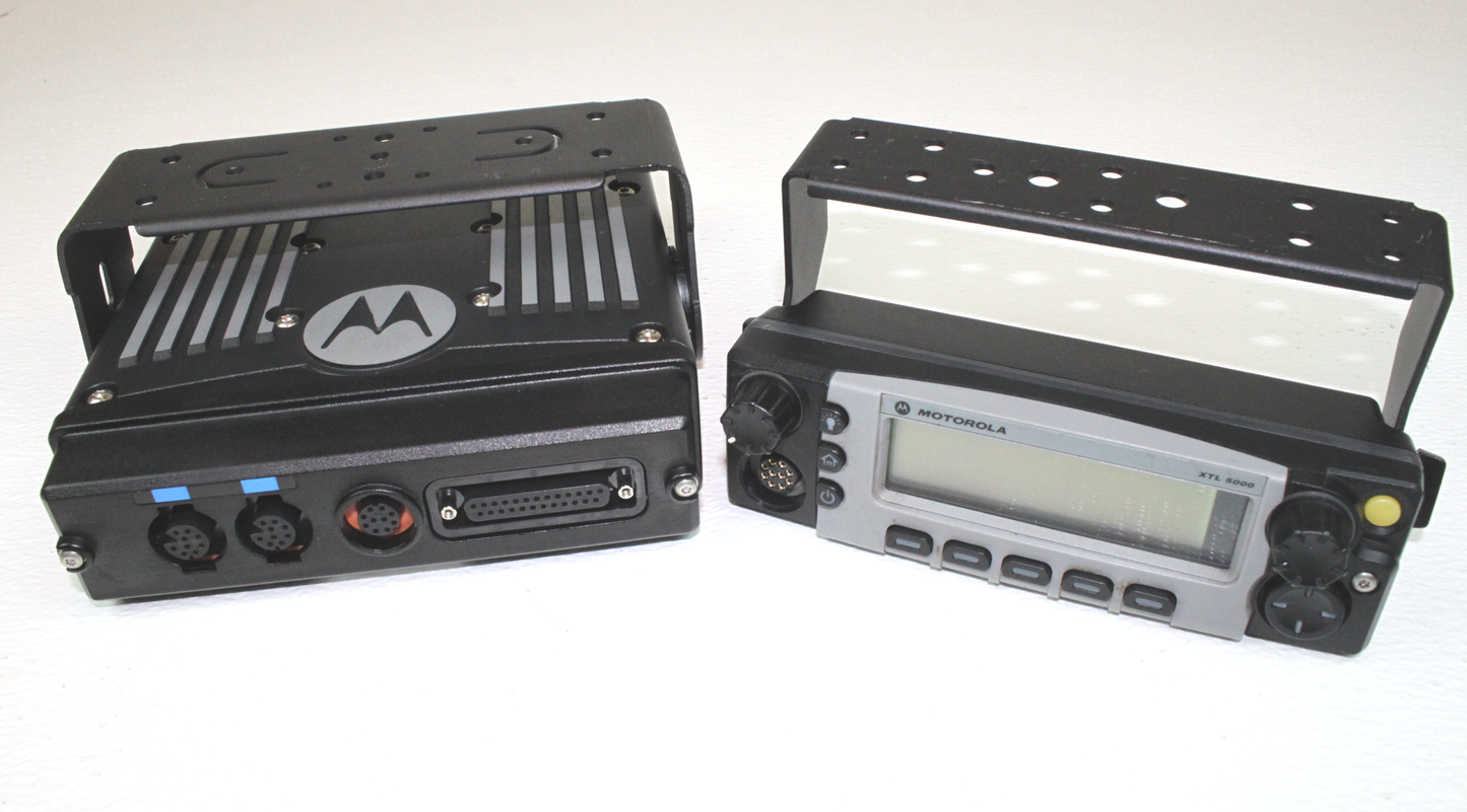 Motorola XTL5000 UHF (450-520MHz) Mobile Radio (40W) - Remote Mount