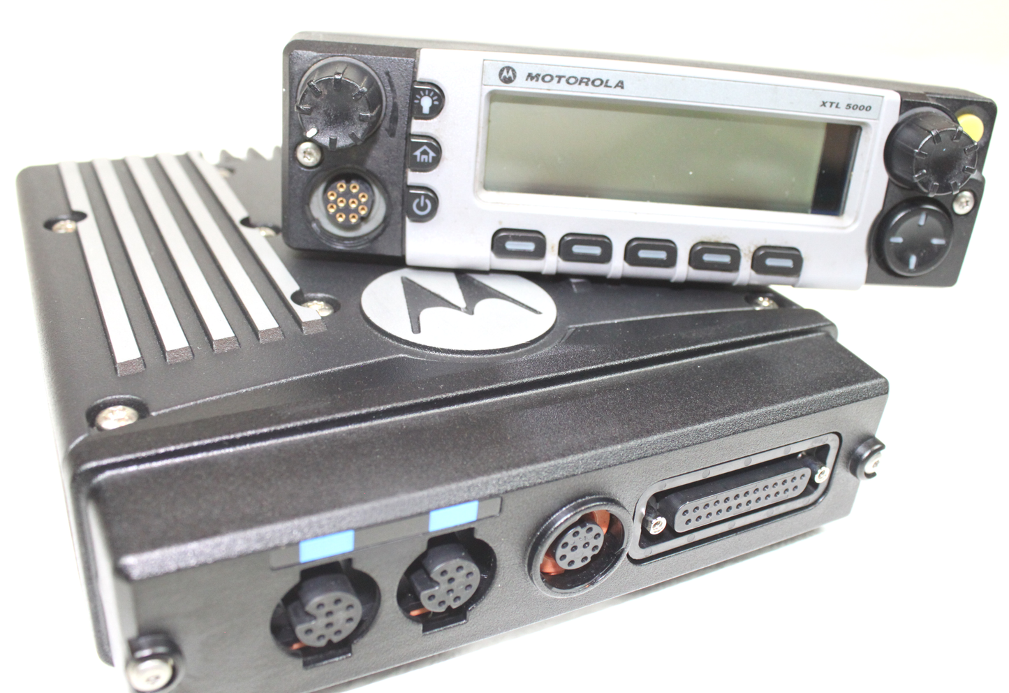 Motorola XTL5000 UHF (450-520MHz) Mobile Radio (40W) - Remote Mount
