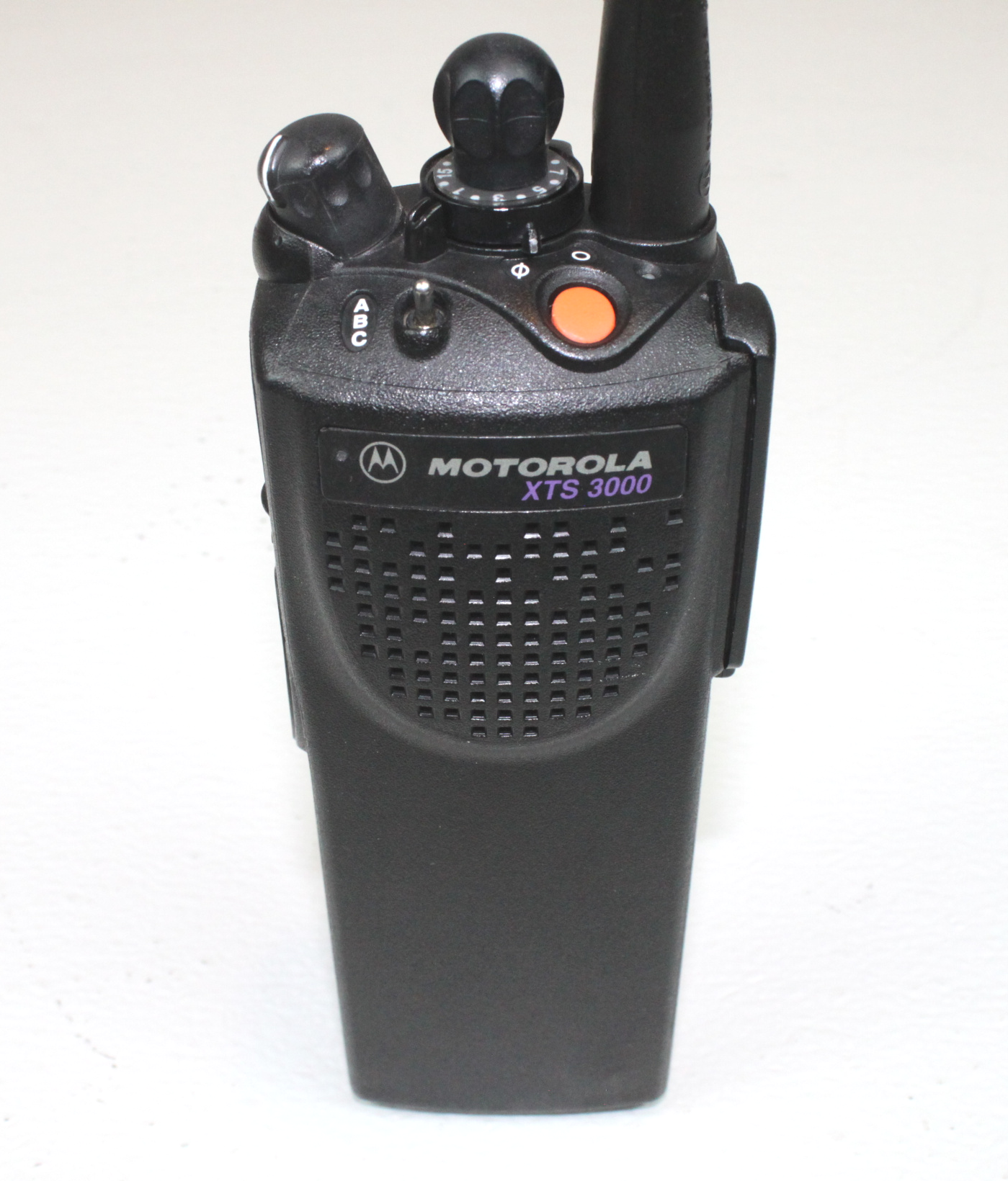 Motorola XTS3000 Model 1 800MHz Portable Radio