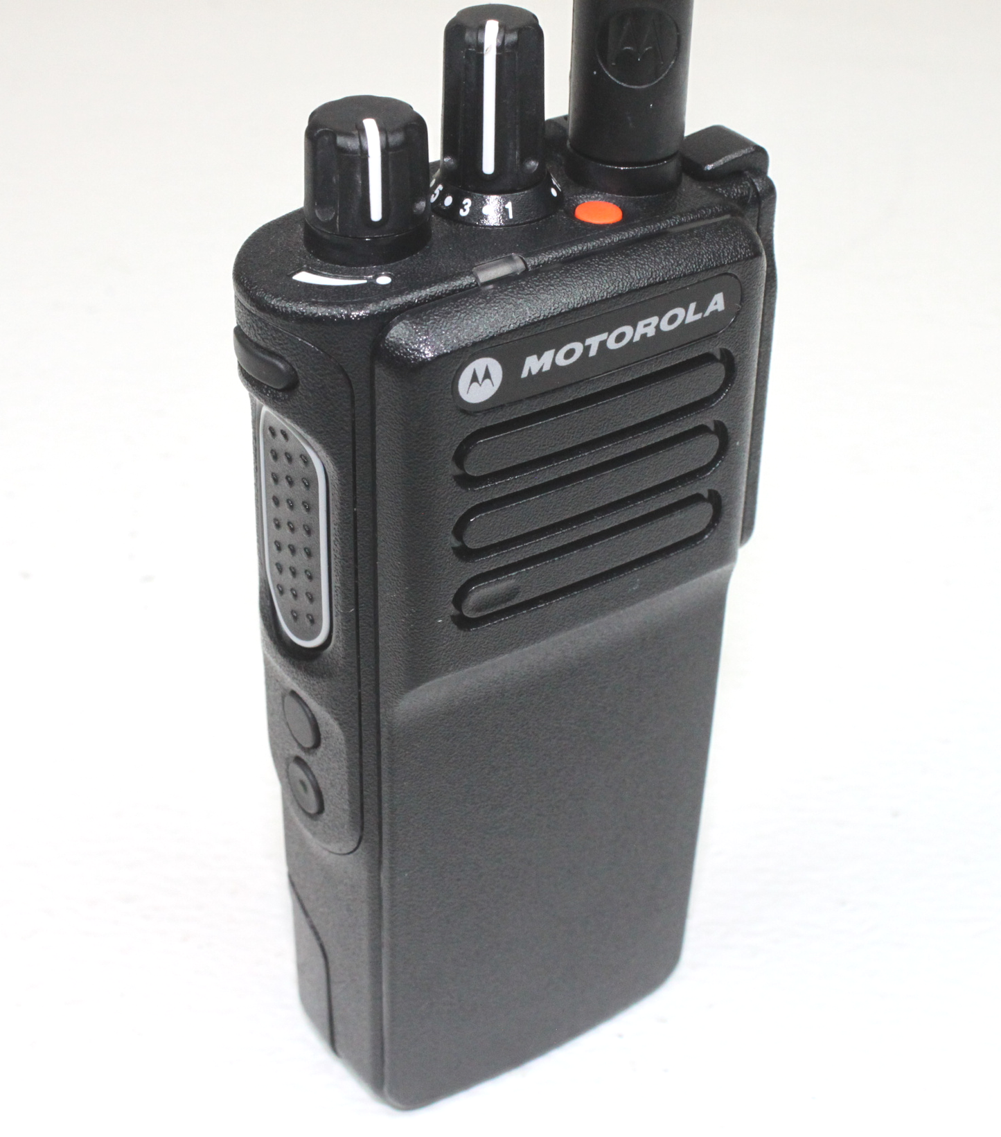 Motorola TRBO XPR7350e UHF (403-512MHz) Capable Model Digital/Analog Portable Radio