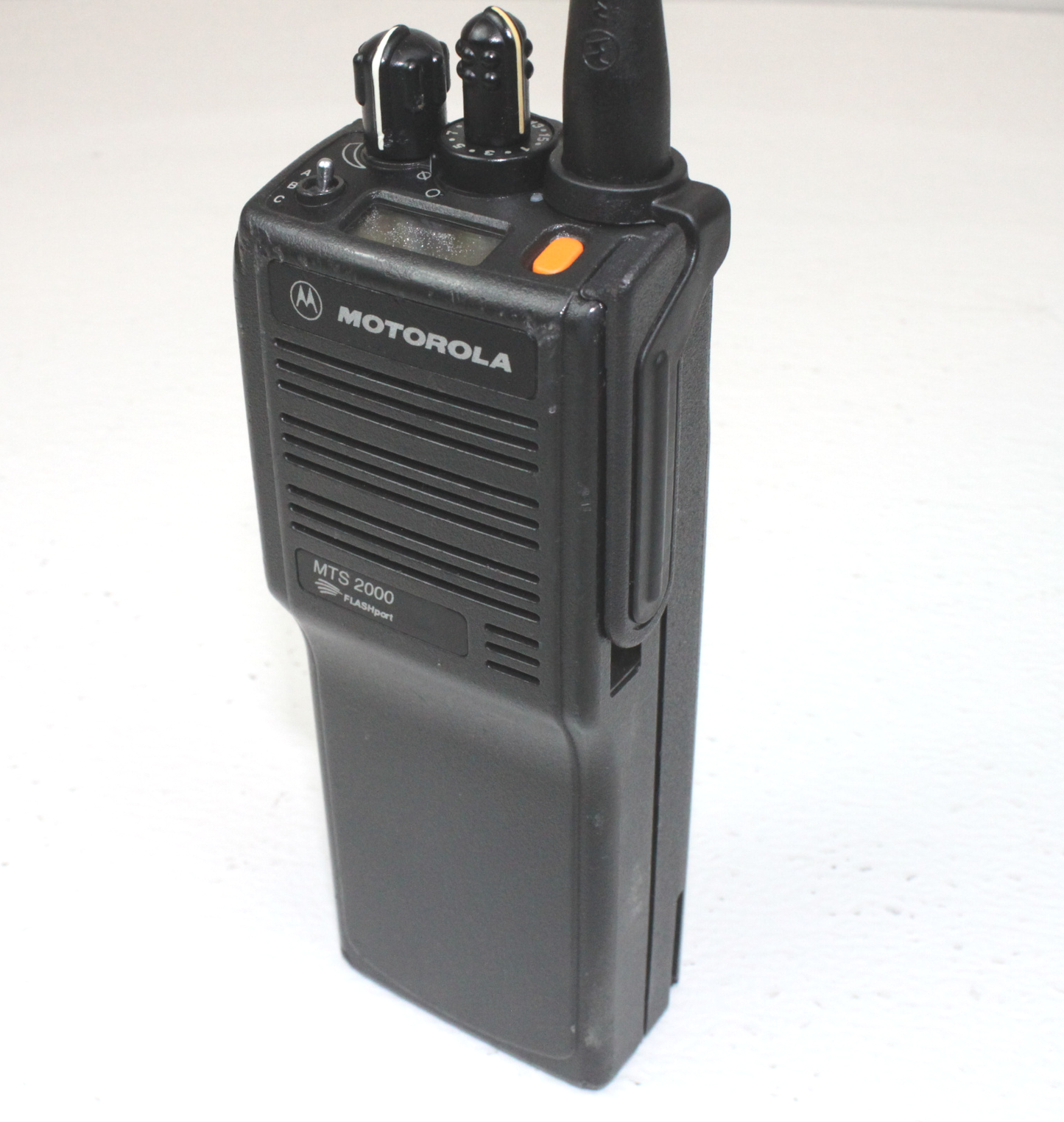 Motorola MTS2000 VHF 136-174 MHz Model 1 Portable Radio