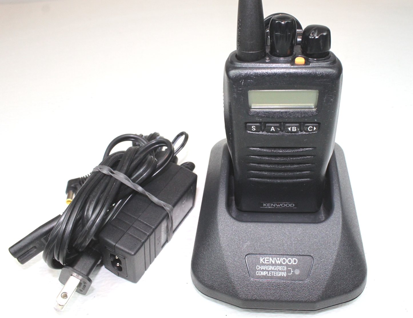 Kenwood TK-3140 UHF (450-490Mhz) 250 ch 4W Portable Radio