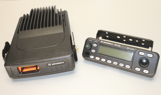 Motorola MCS2000 VHF Model 2 110 Watts 146-174 Mhz