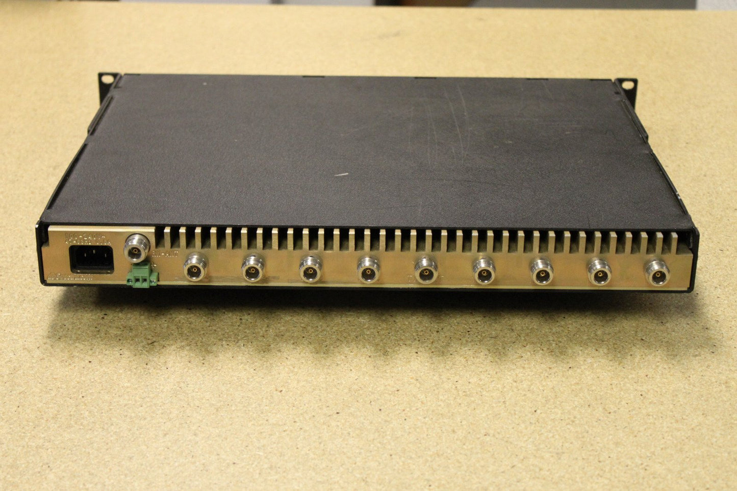 dbSpectra DBS-HC113T1-8F 800MHz Control Station Combiner (8ch)