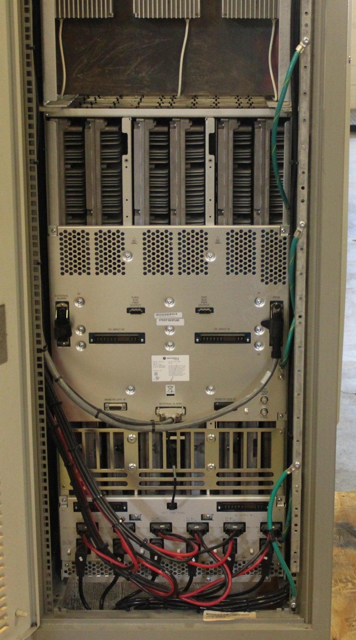 Motorola GTR8000 UHF 435-524 Mhz 6 Channel ASTRO 25 Expandable Site Subsystem