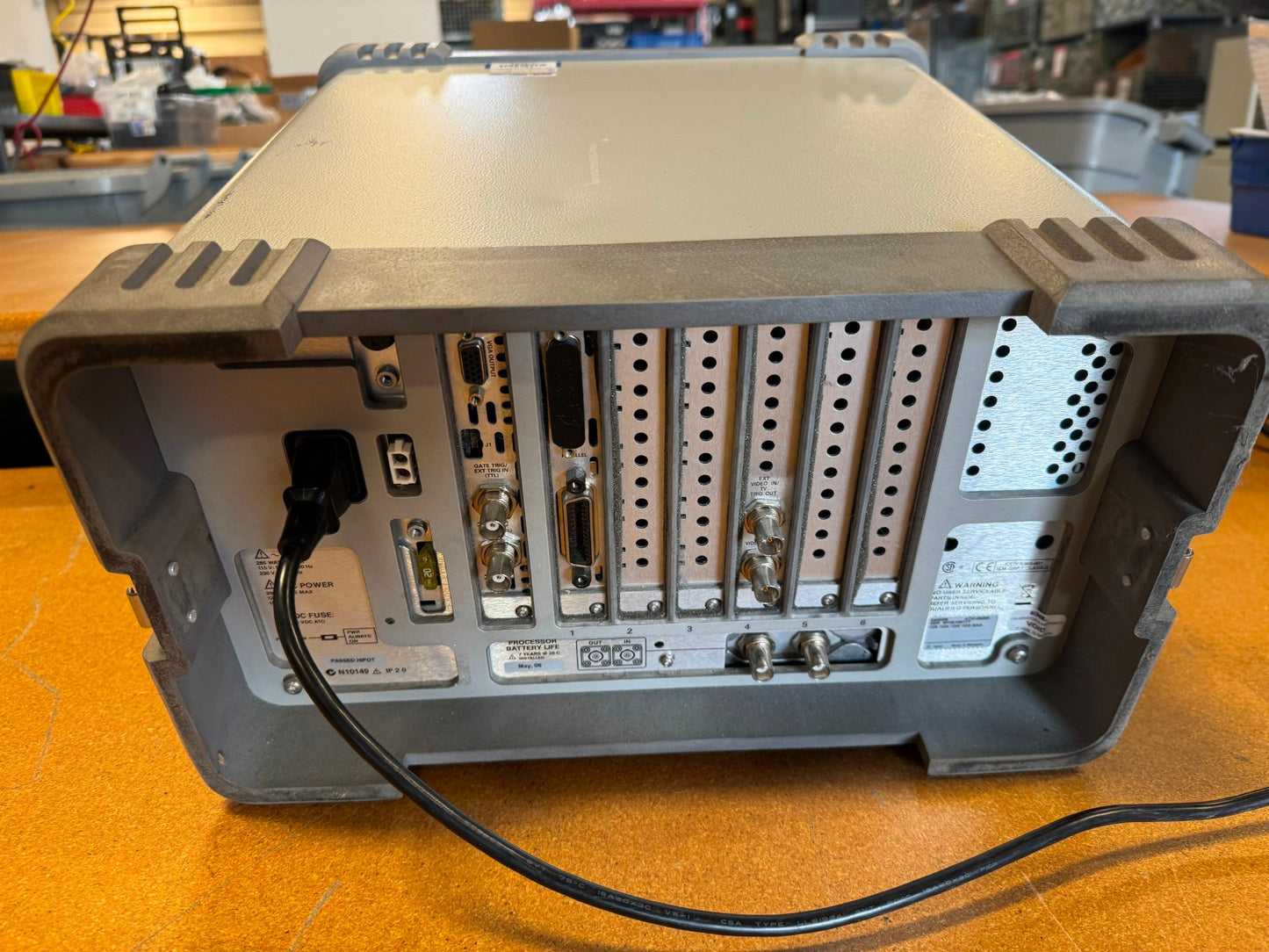 HP Agilent Keysight E4402B Spectrum Analyzer 9kHz -3.0GHz w Tracking Gen