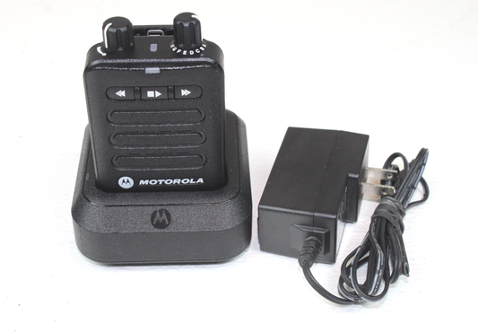 Motorola Minitor VI 6 VHF Pager 143-174 Mhz 5 Ch Non UL w/ Charger