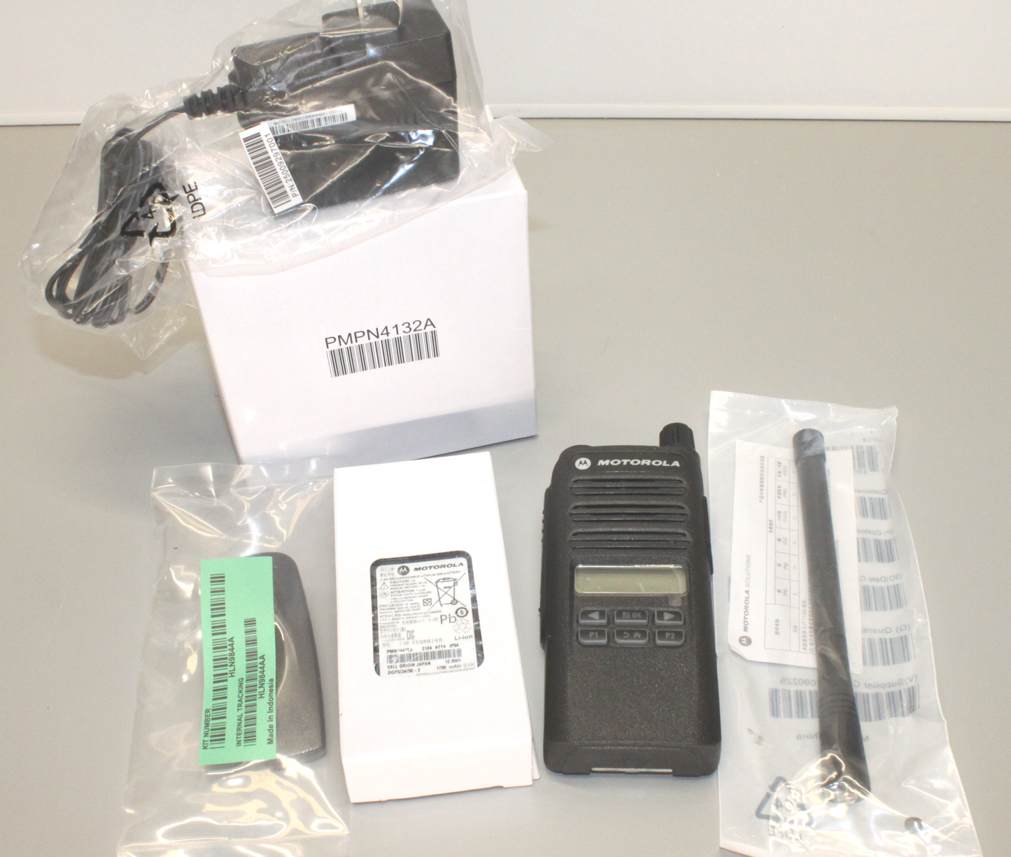 Motorola CP100D VHF (136-174 Mhz) 16ch Ltd Keypad 5W DIGITAL & Analog (NEW)