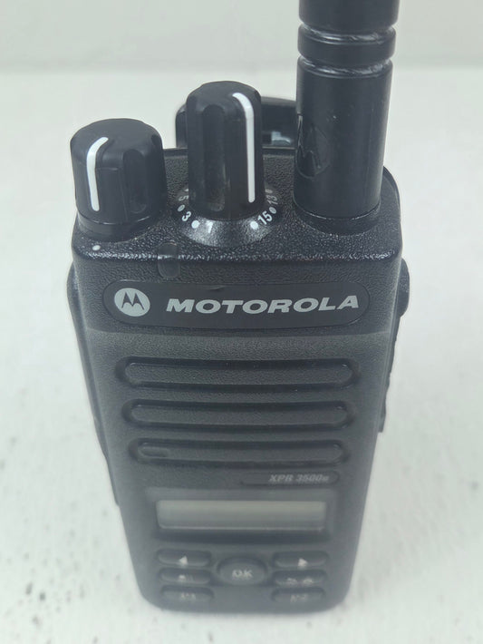Motorola Portable XPR3500e UHF 403-512 128ch 4W