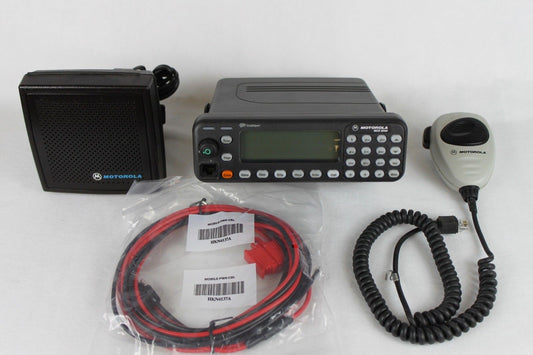 Motorola MCS2000 Model 3 900MHz Mobile Radio