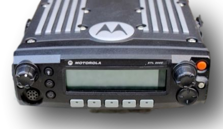 Motorola XTL2500 UHF (450-520MHz) Mobile Radio (40W) - Dash Mount