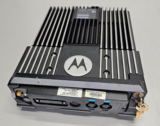 Motorola Mobile APX7500 VHF 700/800 Mhz 2000ch 110W