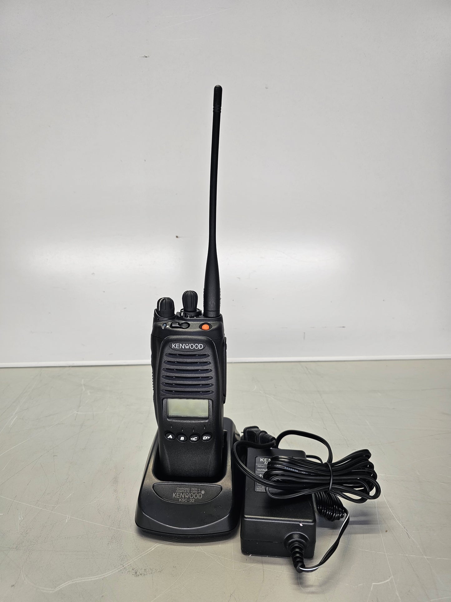 Kenwood Portable TK-5410 700/800 763-870 Mhz 1024ch 3W (LKP)