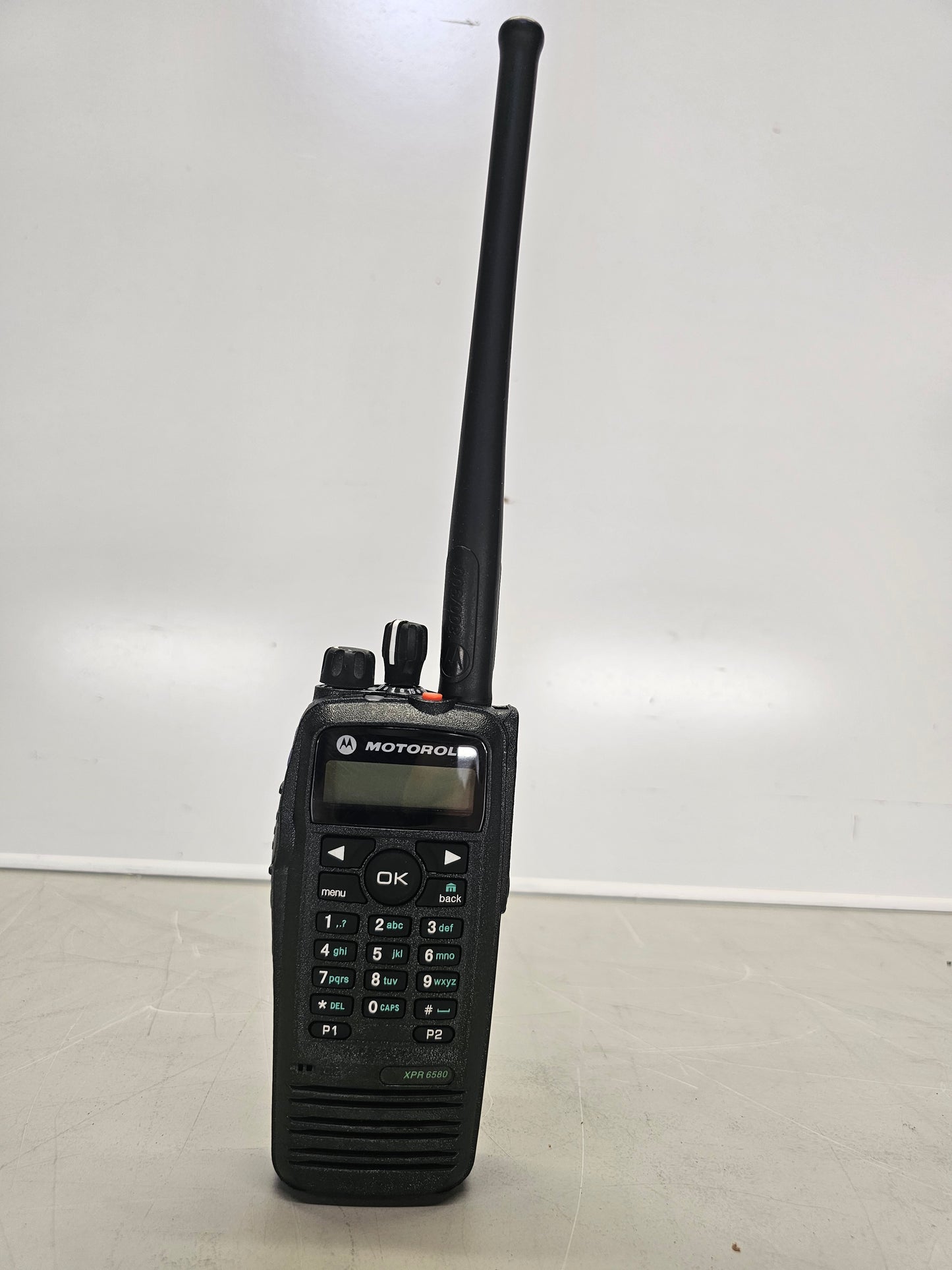 Motorola XPR6580 800/900 1000ch 2.5W - FM (IS Rated) Radio and Antenna Only