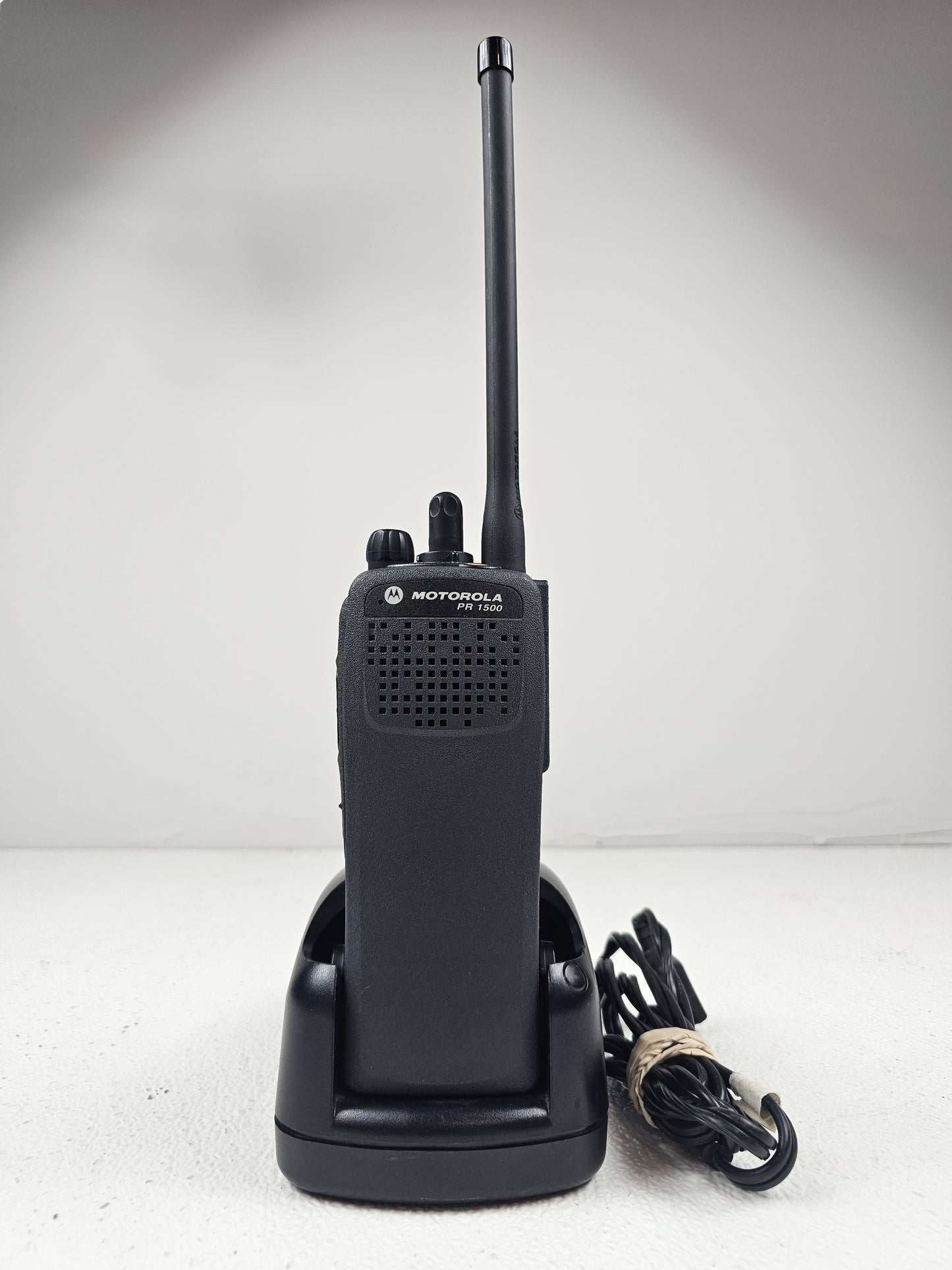 Motorola Portable PR1500 VHF 136-174 Mhz 32ch 5W