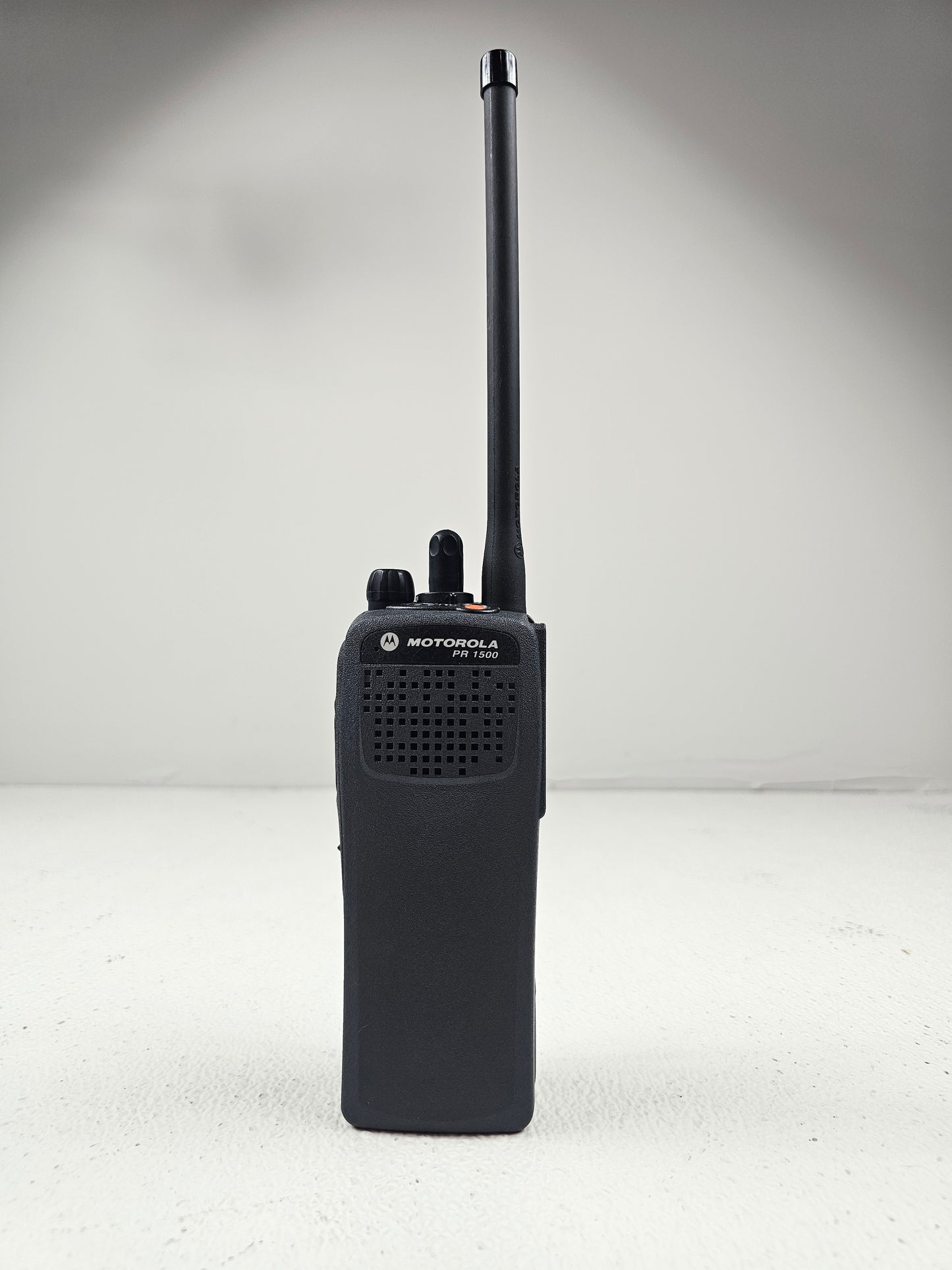 Motorola Portable PR1500 VHF 136-174 Mhz 32ch 5W