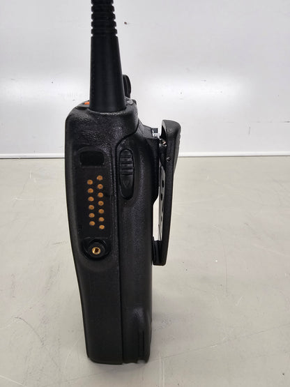 Motorola Portable HT1250 LS+ UHF 403-470 Mhz 32ch 4W (FKP)