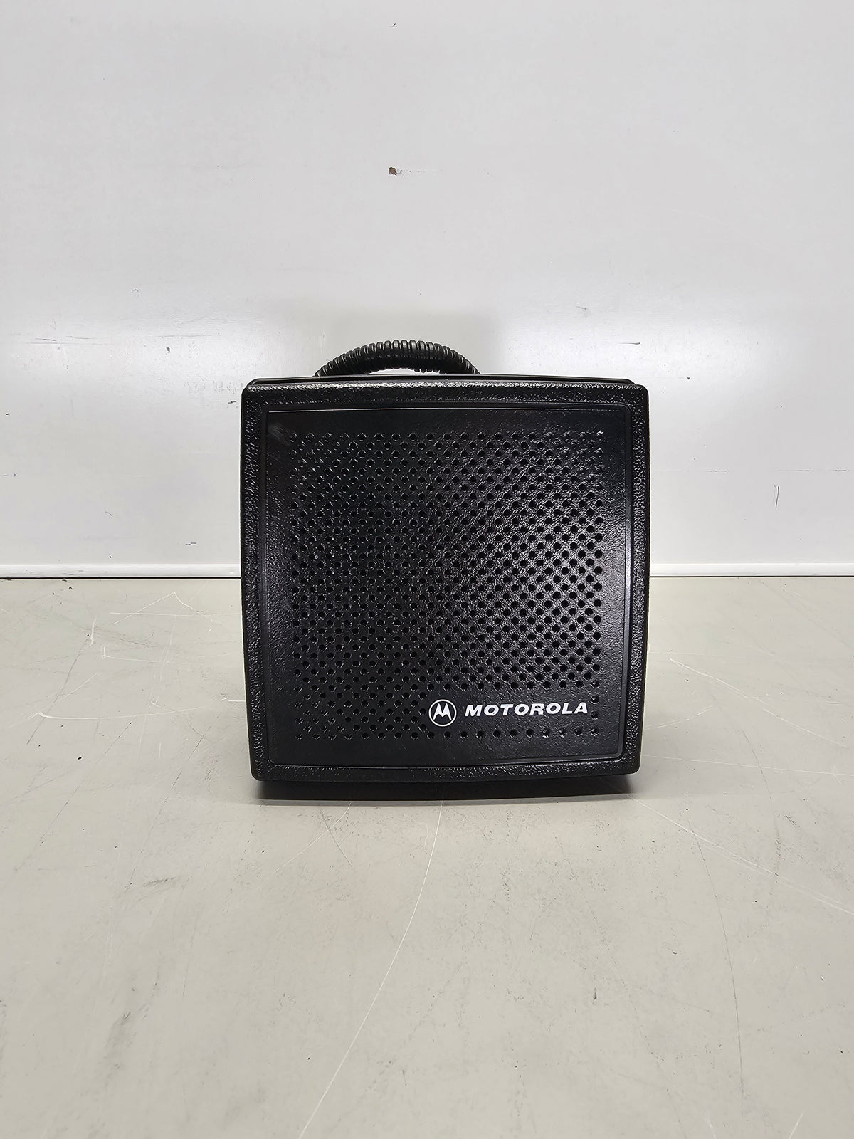 Motorola Mobile MCS2000 UHF 403-470 MHz 160ch 100W Model 2