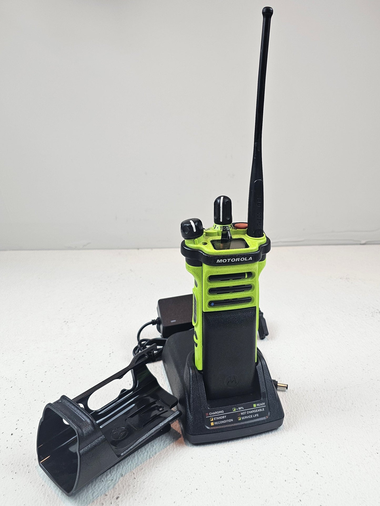 Motorola Portable APX6000XE 700/800 763-870 Mhz 1000ch 3W M2.5