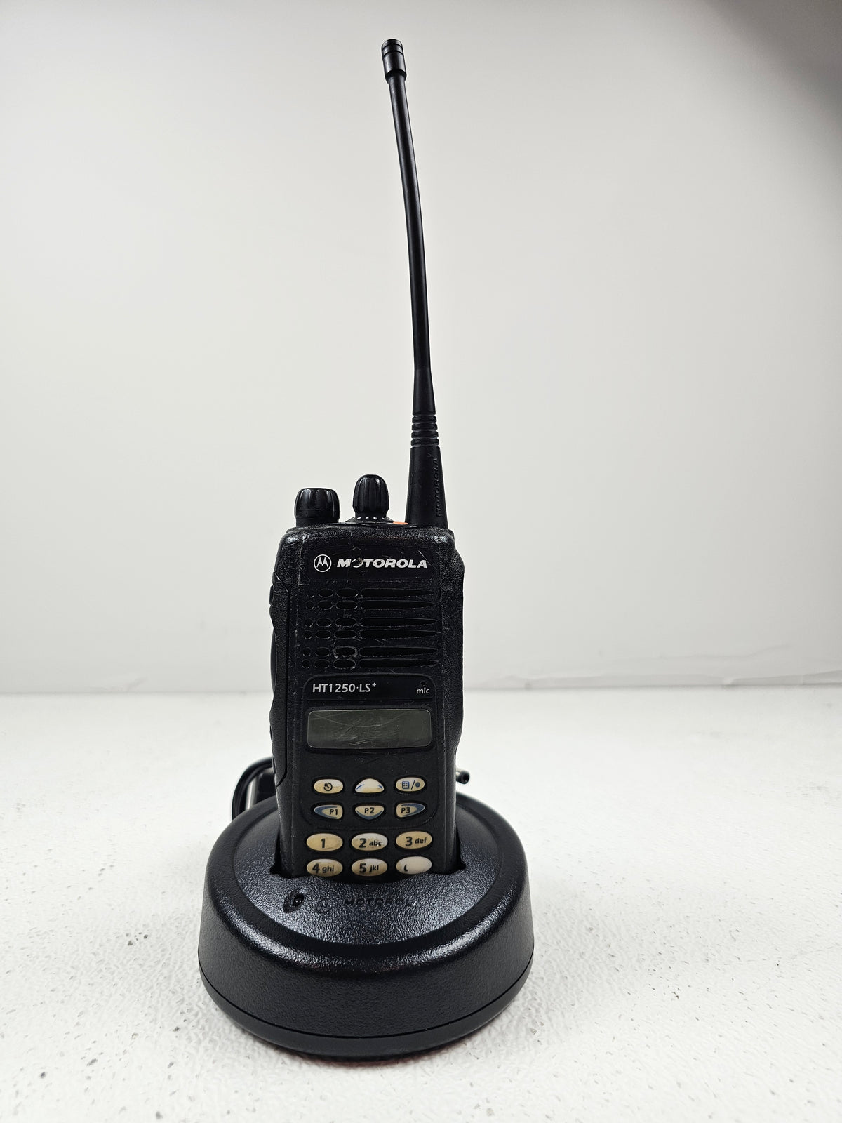 Motorola Portable HT1250 LS+ UHF 403-470 Mhz 16ch 4W (FKP)