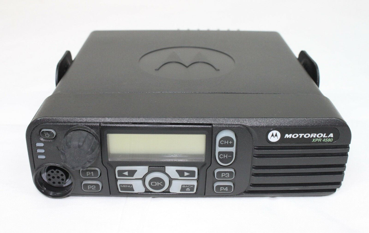 Motorola MotoTRBO XPR4580 XPR 4580 800/900 Mhz 160 CH 35W SMARTNET w/ DTMF Mic