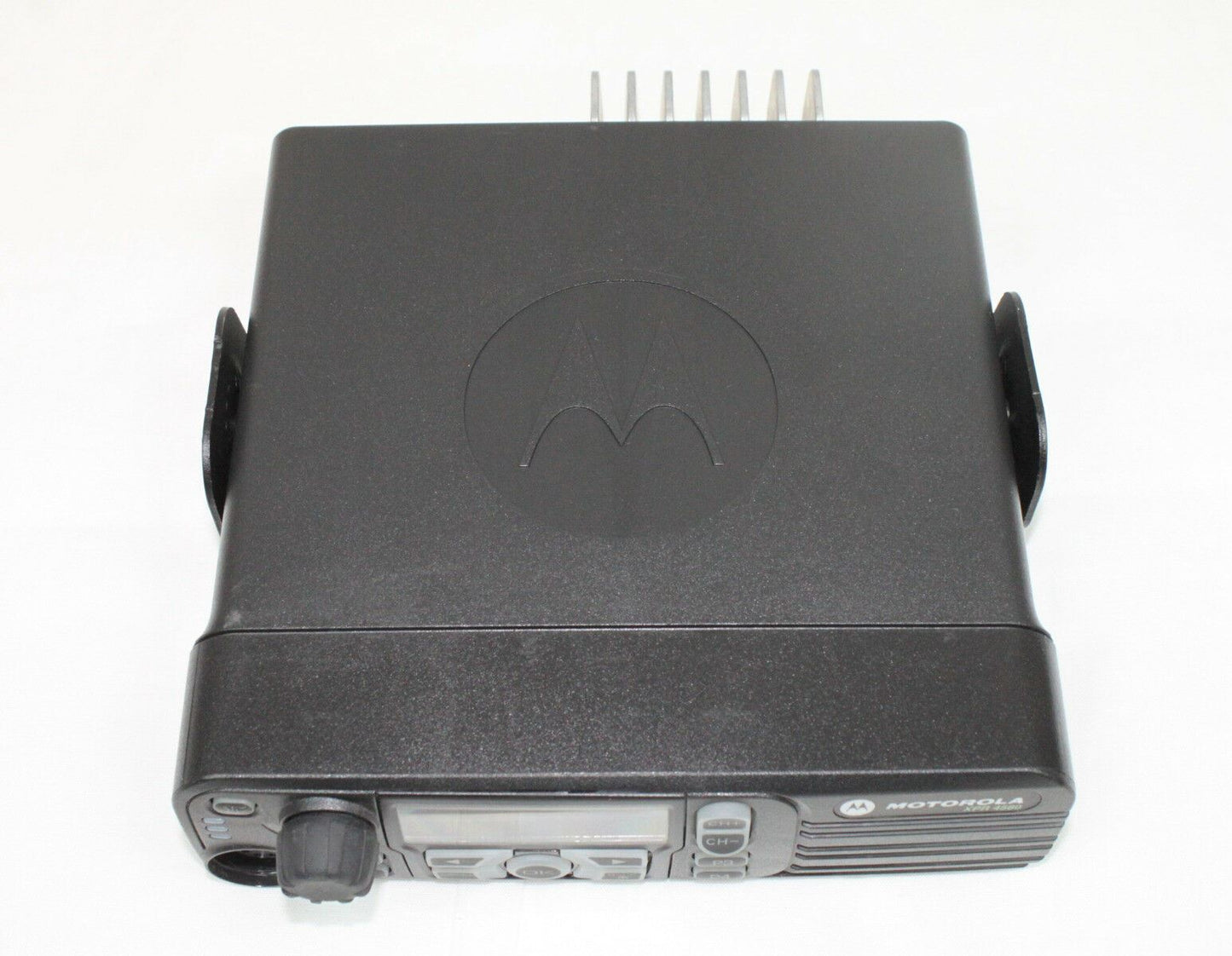 Motorola MotoTRBO XPR4580 XPR 4580 800/900 Mhz 160 CH 35W SMARTNET w/ DTMF Mic