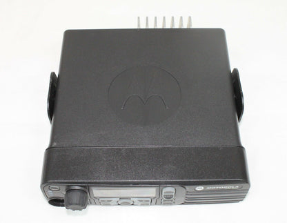 Motorola MotoTRBO XPR4580 XPR 4580 800/900 Mhz 160 CH 35W SMARTNET w/ DTMF Mic