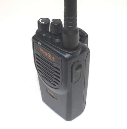 Motorola MagOne BPR40 VHF 150-174 Mhz 5 watt8 ch AAH84KDS8AA1AN