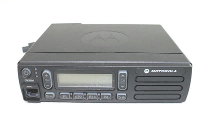 Motorola MOTOTRBO CM300d ANALOG 25W UHF 99ch 403-470 MHz Mobile