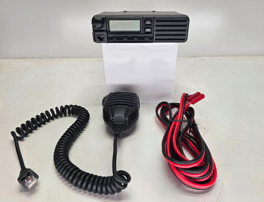 Vertex VX-2200-G6-45 VX2200 UHF 403-470 MHz 128 Ch 45W (Complete Kit)
