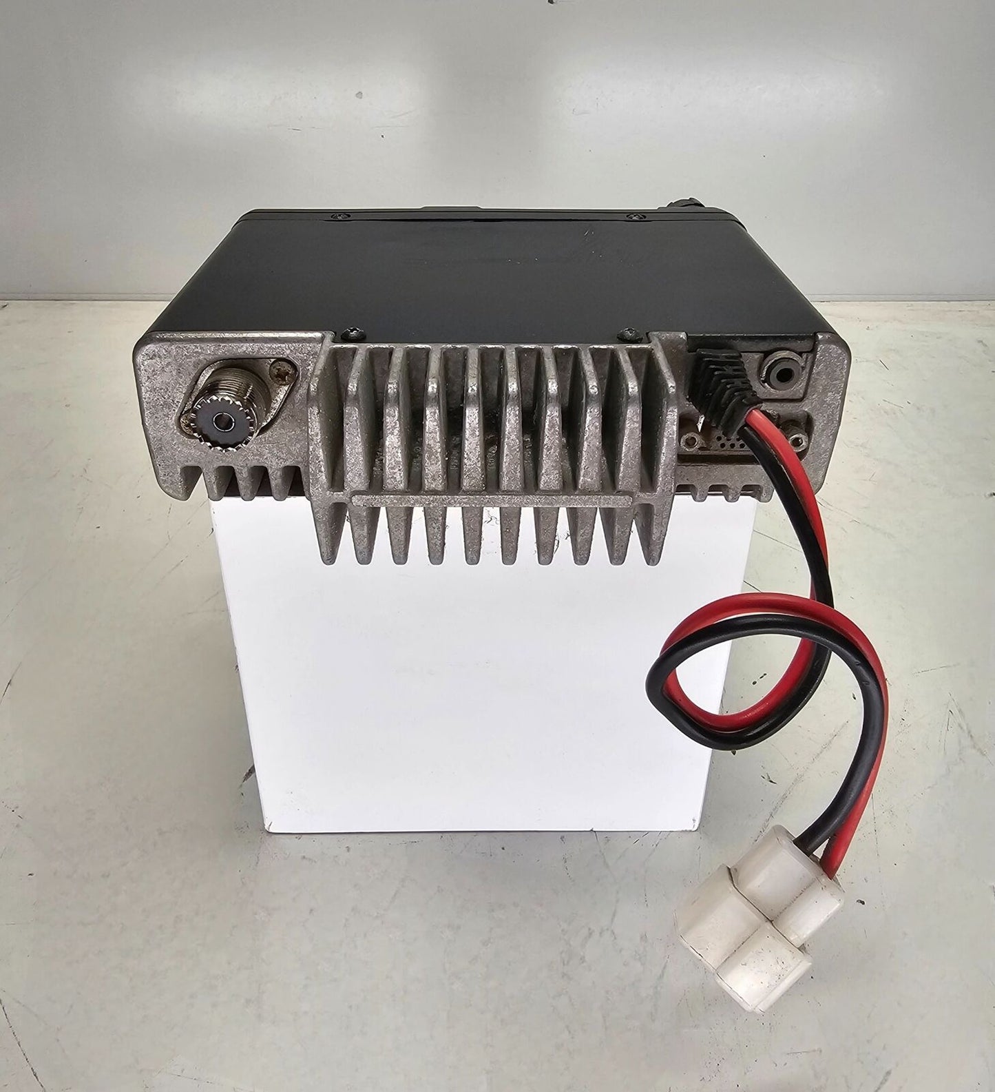 Vertex VX-2200-G6-45 VX2200 UHF 403-470 MHz 128 Ch 45W (Complete Kit)