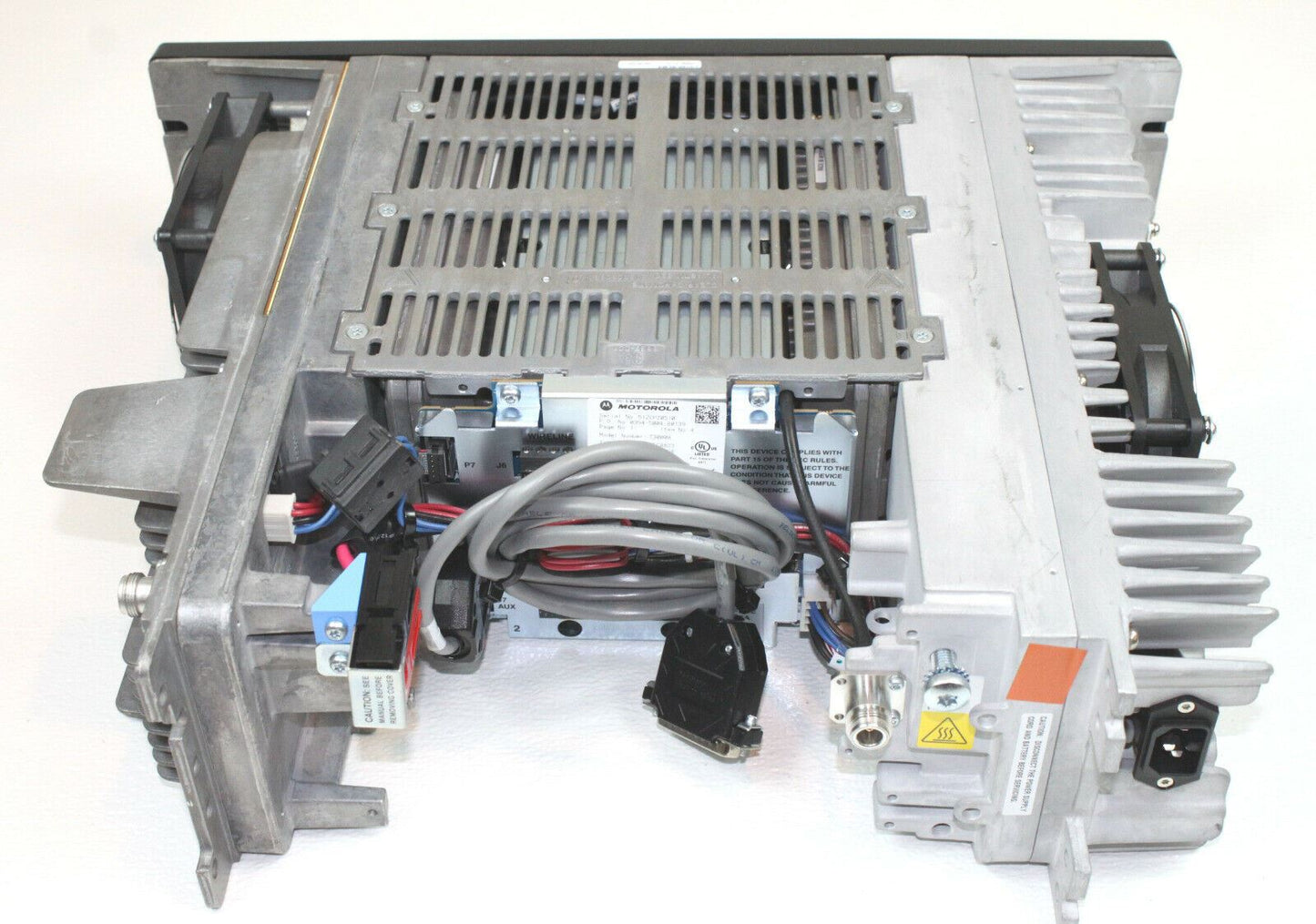 Motorola Repeater MTR3000 UHF 470-524 MHz 8-100 Watt