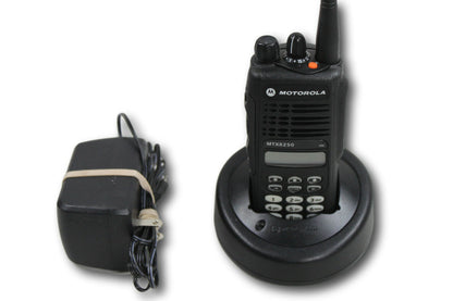Motorola MTX8250 Privacy Plus 800 Mhz Radio